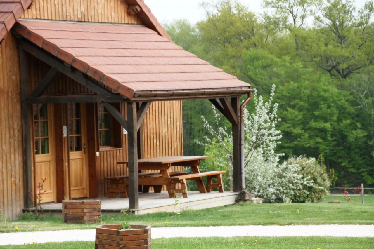 Le Hameau Des Grilles Vila Saint-Fargeau  Exterior foto