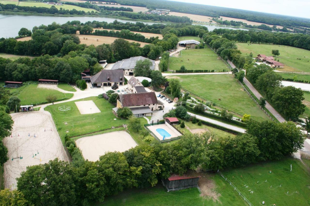 Le Hameau Des Grilles Vila Saint-Fargeau  Exterior foto